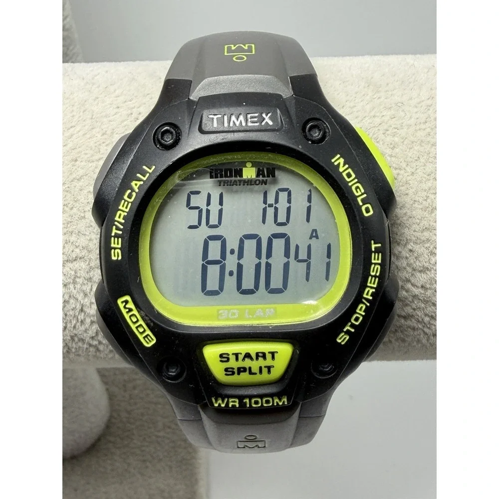 Timex 170 Mens Watch New Battery Black 2013 38MM 8.5